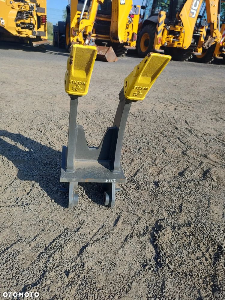 Zrywak Do Korzeni Dwuzębny, ripper JCB - 4
