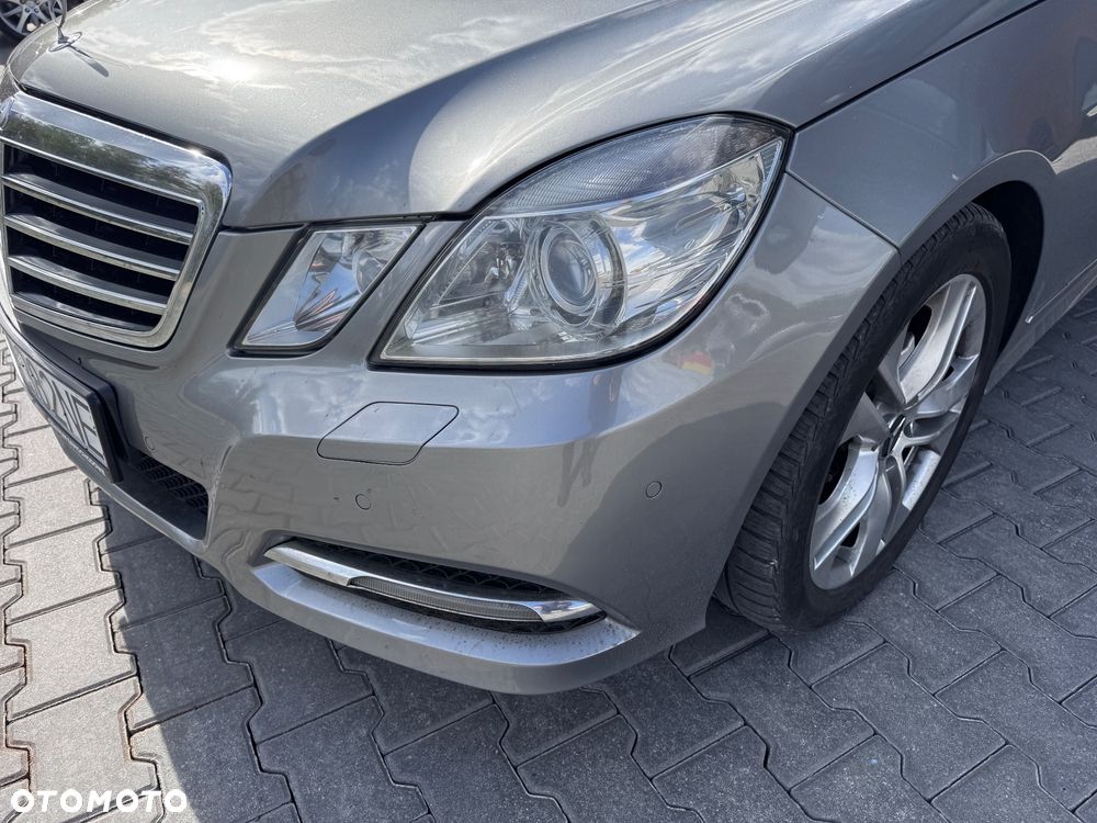Mercedes-Benz Klasa E 250 CDI DPF BlueEFFICIENCY 7G-TRONIC Avantgarde - 4