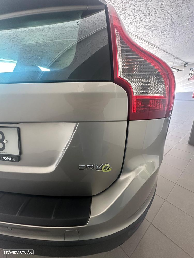 Volvo XC 60 2.0 D3 Drive Start/Stop - 19