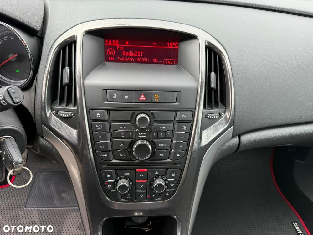 Opel Astra 2.0 CDTI DPF Cosmo - 13