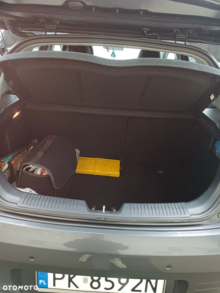 Kia Rio 1.4 crdi Business Line - 9