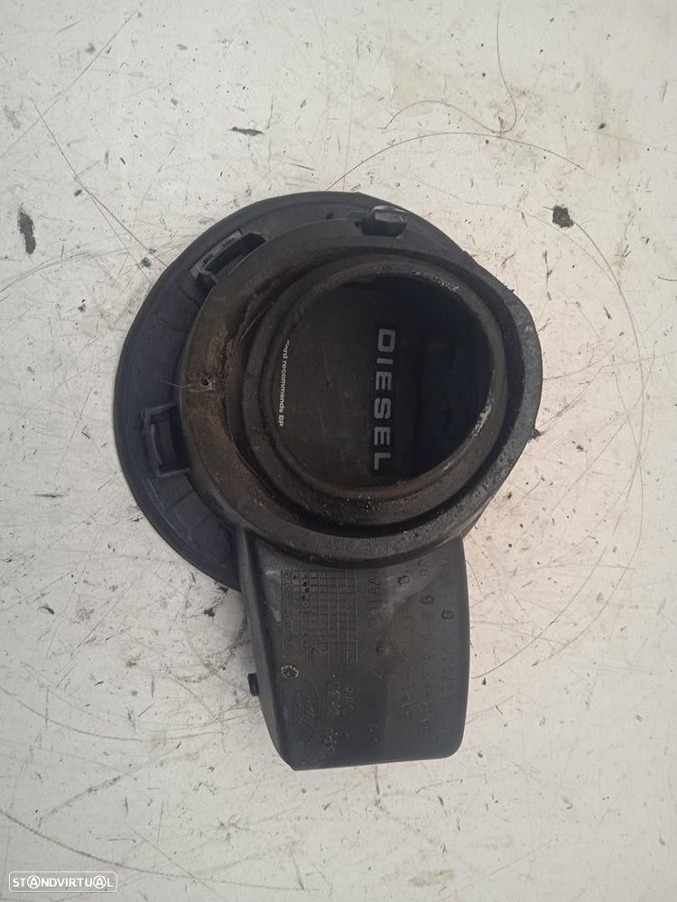 TAMPA EXTERIOR COMBUSTÍVEL FORD FIESTA VI 2009 - 2