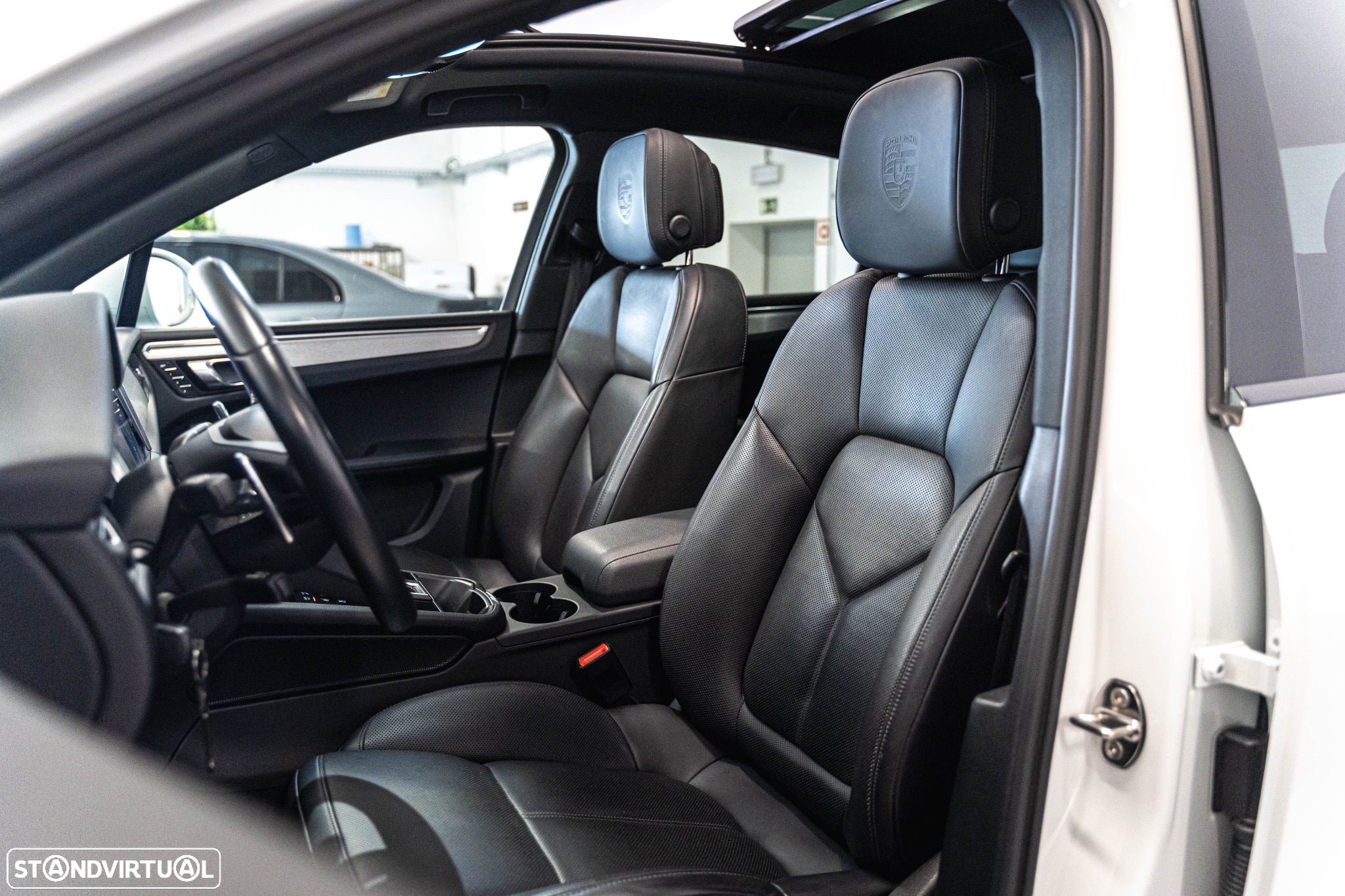 Porsche Macan Standard - 18