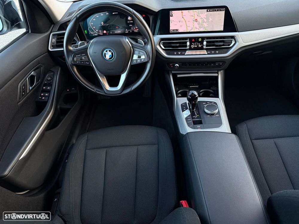 BMW 320 e Touring Line Sport Auto - 16