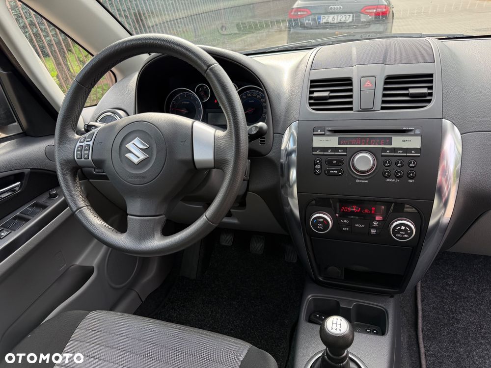 Suzuki SX4 1.6 VVT 4x2 Limited - 17