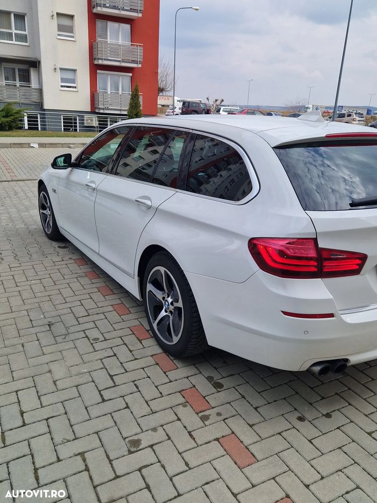 BMW Seria 5 520d Luxury Line - 6