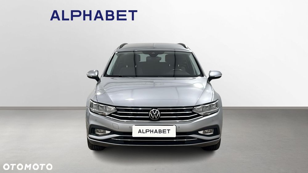 Volkswagen Passat - 8