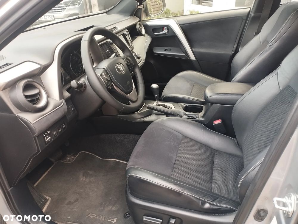Toyota RAV4 Hybrid Prestige 4x4 - 19