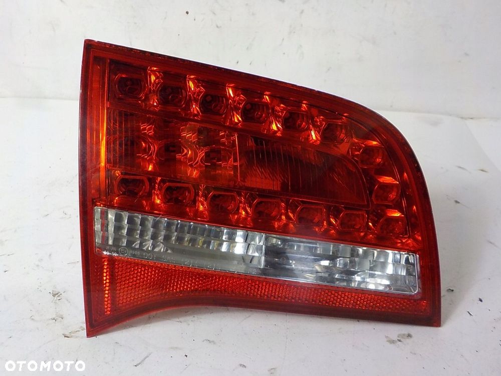 AUDI A6 C6 KOMBI LAMPA W KLAPĘ LEWA TYLNA LEWY TYŁ LED - 1