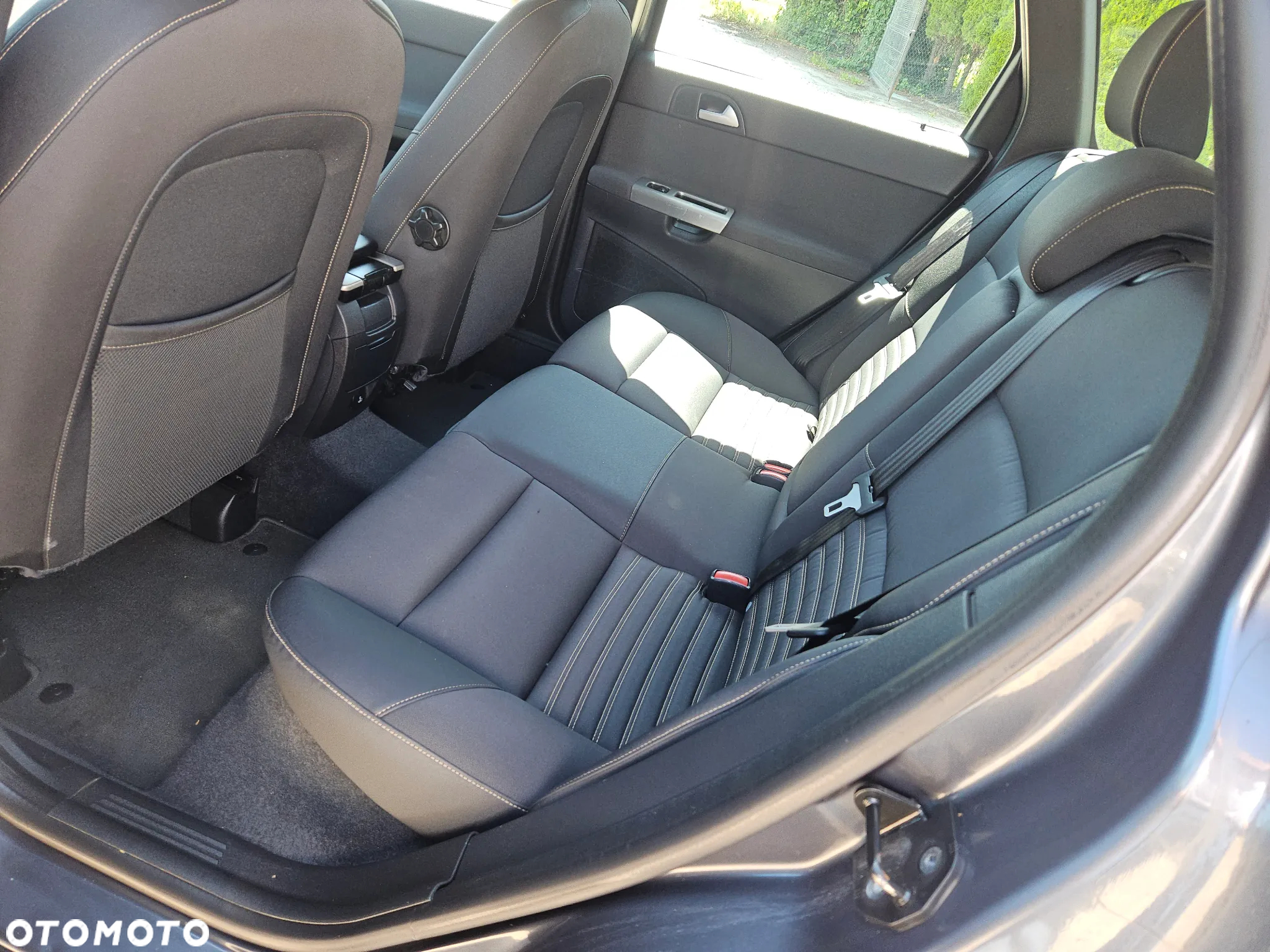 Volvo V50 2.0D Momentum - 12