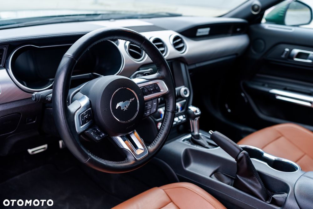Ford Mustang - 39