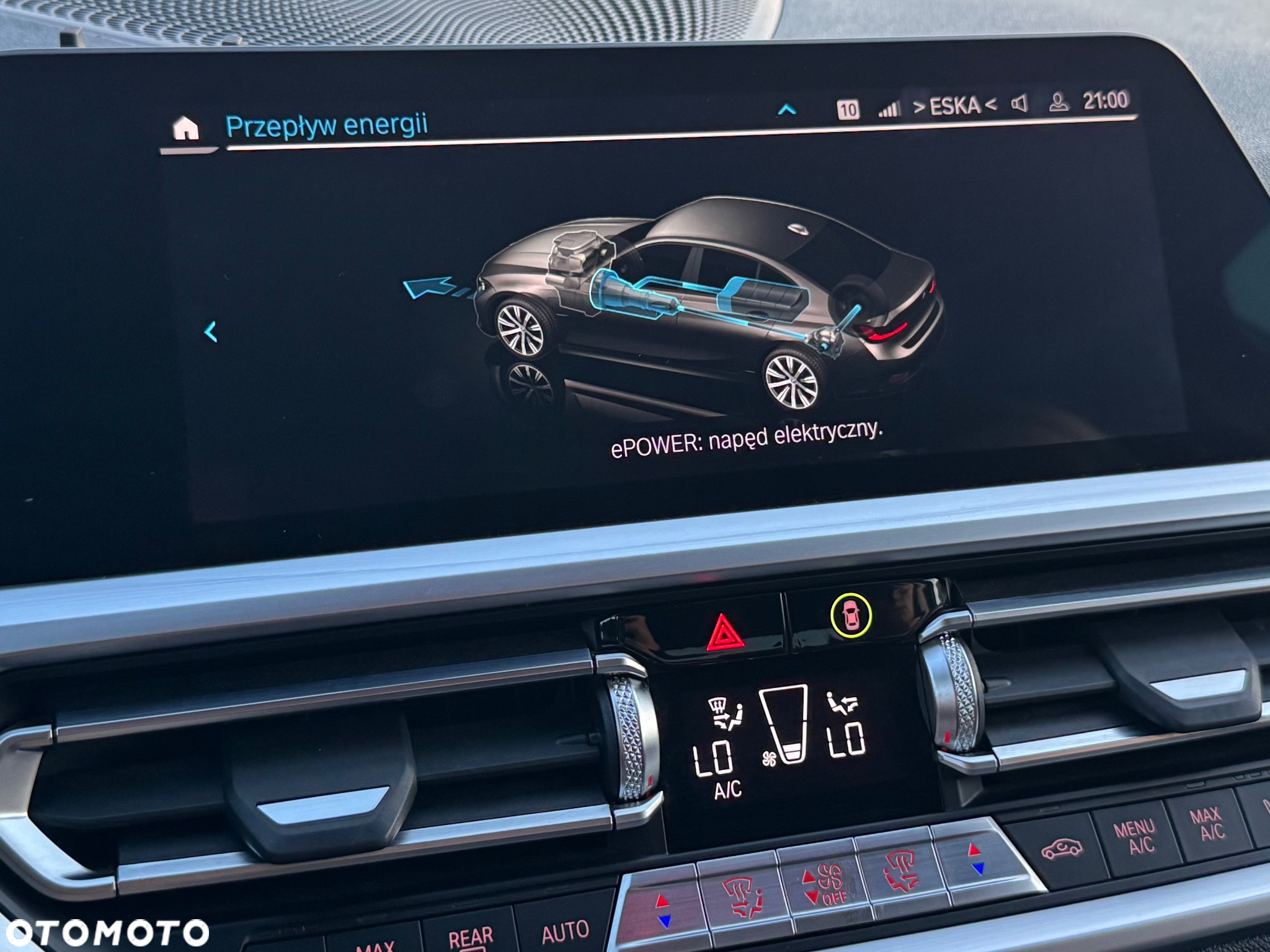 BMW Seria 3 330e Sport - 37