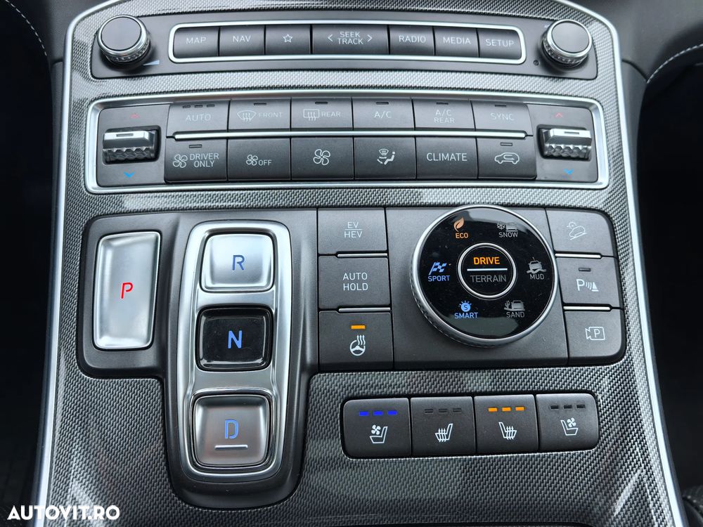 Hyundai Santa Fe 1.6 l 265 CP 4WD 6AT Luxury - 16