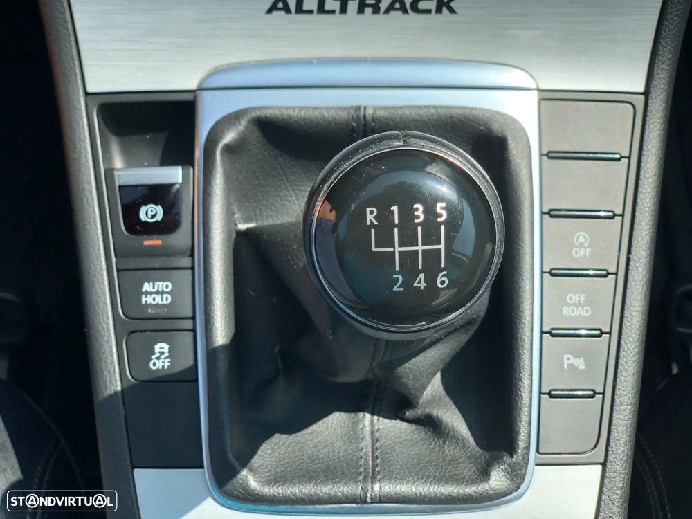 VW Passat Alltrack 2.0 TDi - 16