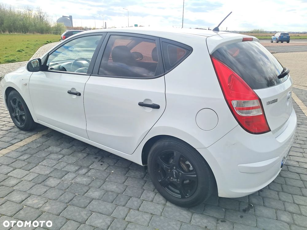 Hyundai i30 1.4 Blue Classic - 4