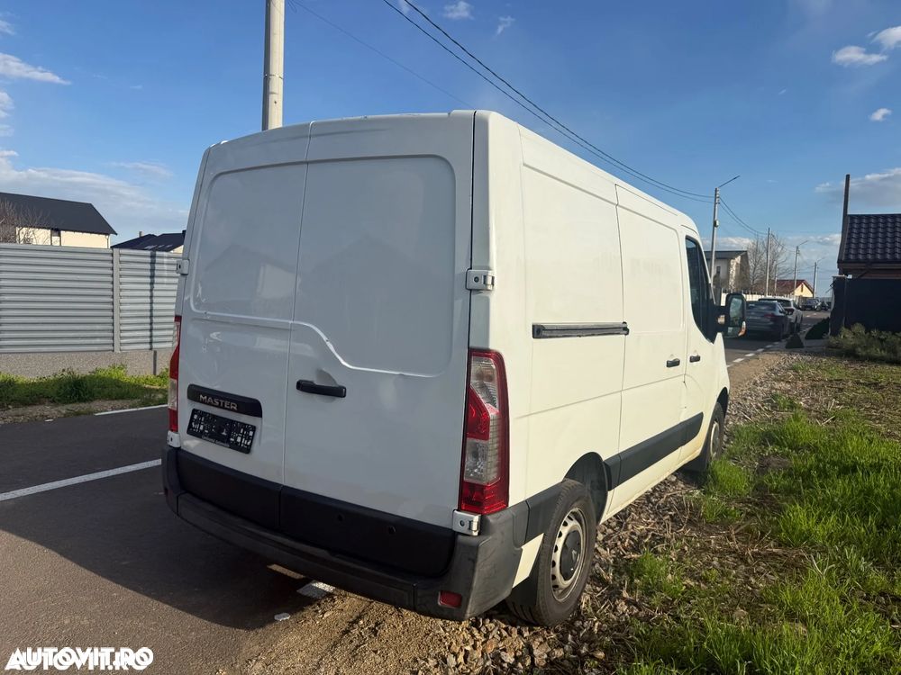 Renault Master 2.3 Combi 3,5t L2H2 8+1 locuri 4,7 m3 Confort - 5
