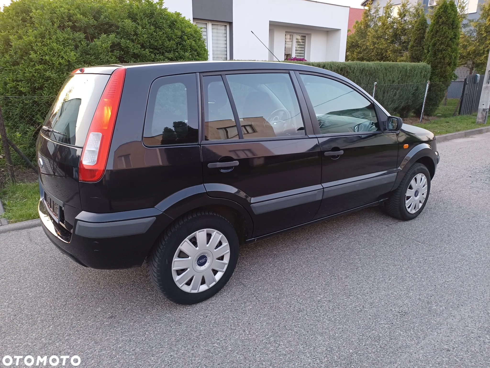 Ford Fusion 1.4 Ambiente - 4