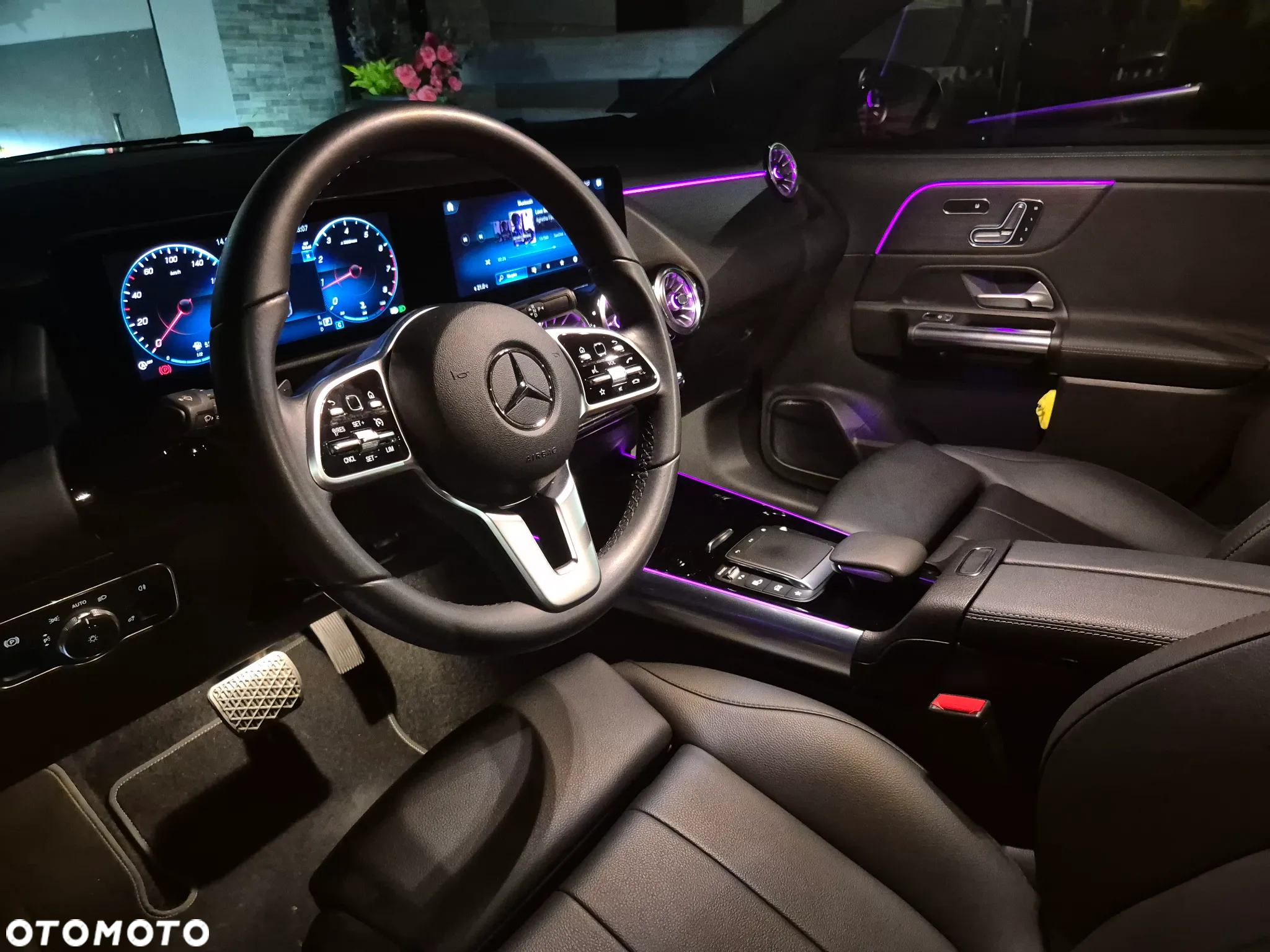 Mercedes-Benz GLA 200 Business Edition - 19
