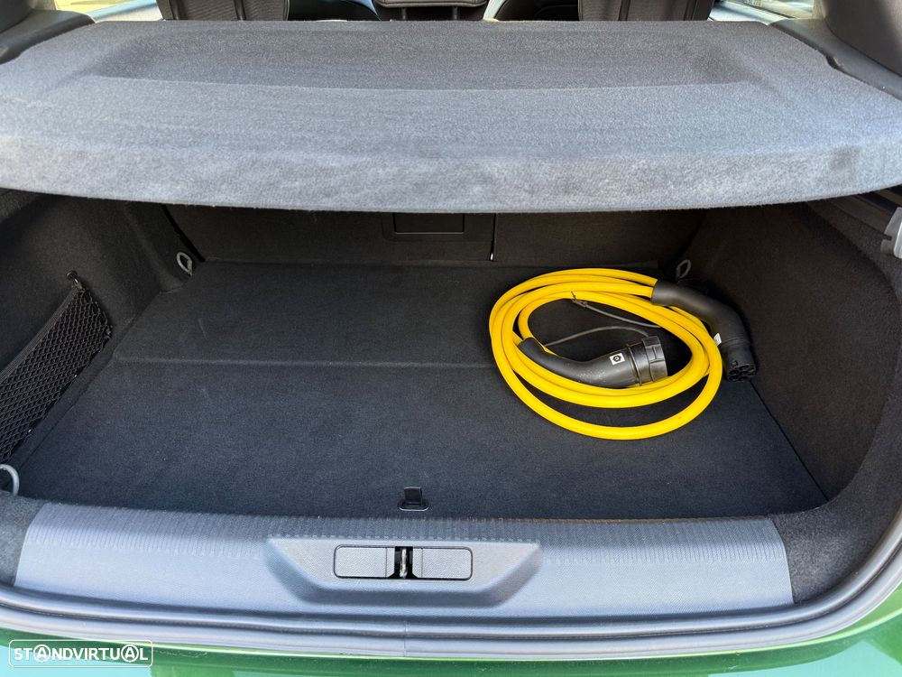 Peugeot e-308 156 GT - 36