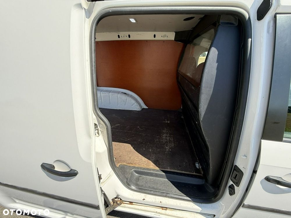 Volkswagen Caddy - 10