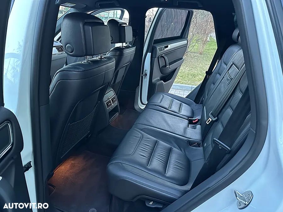 Volkswagen Touareg 3.0 V6 TDI Blue Motion DPF Automatik - 12