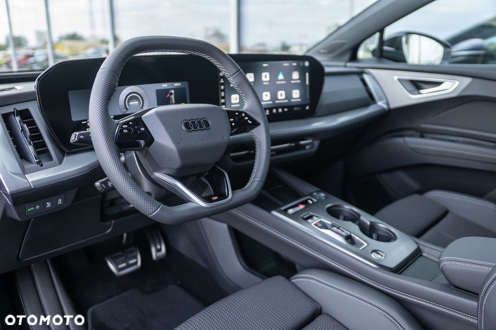 Audi Q4 e-tron - 16