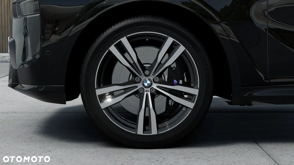 BMW X7 - 7