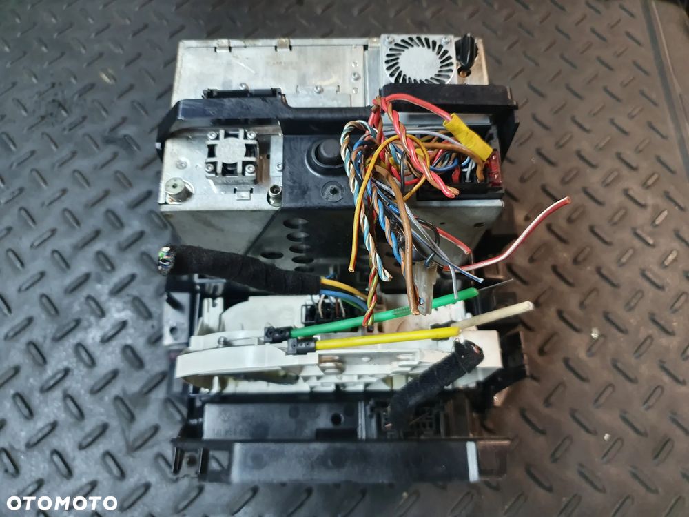 RADIO NAVIGACJA  VW PASSAT B5 3B0035191C 97-01 VW BORA GOLF IV - 4