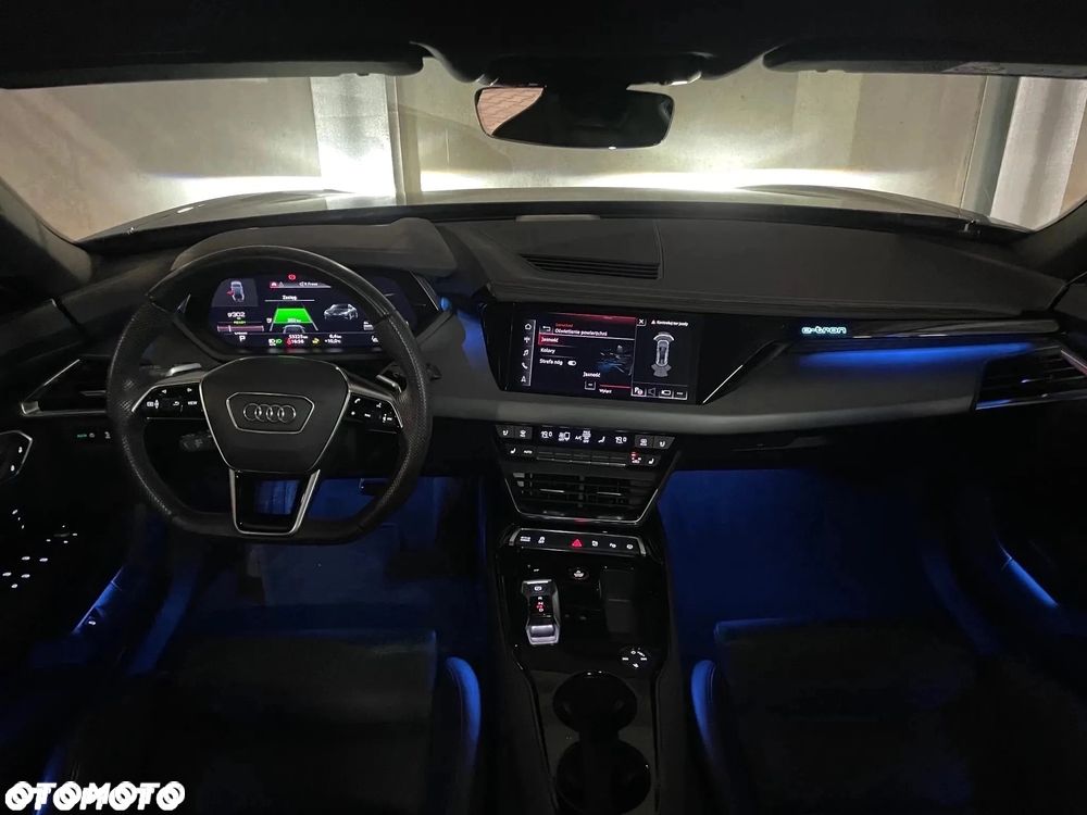 Audi e-tron GT 60 93kWh Quattro - 31