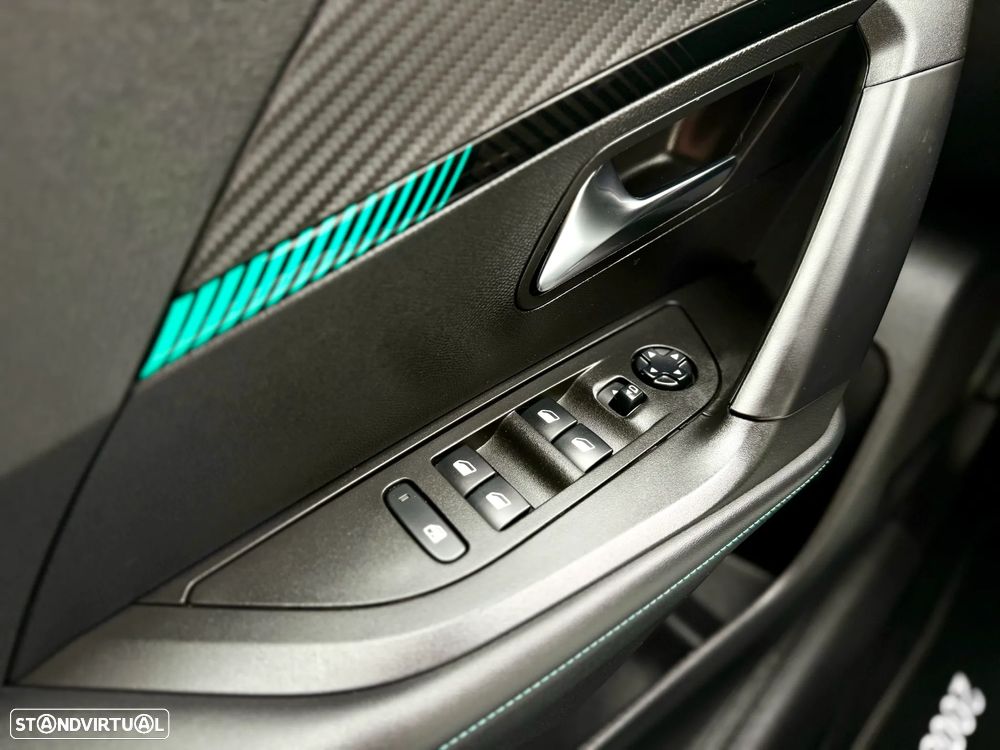 Peugeot 2008 1.5 BlueHDi Allure - 17