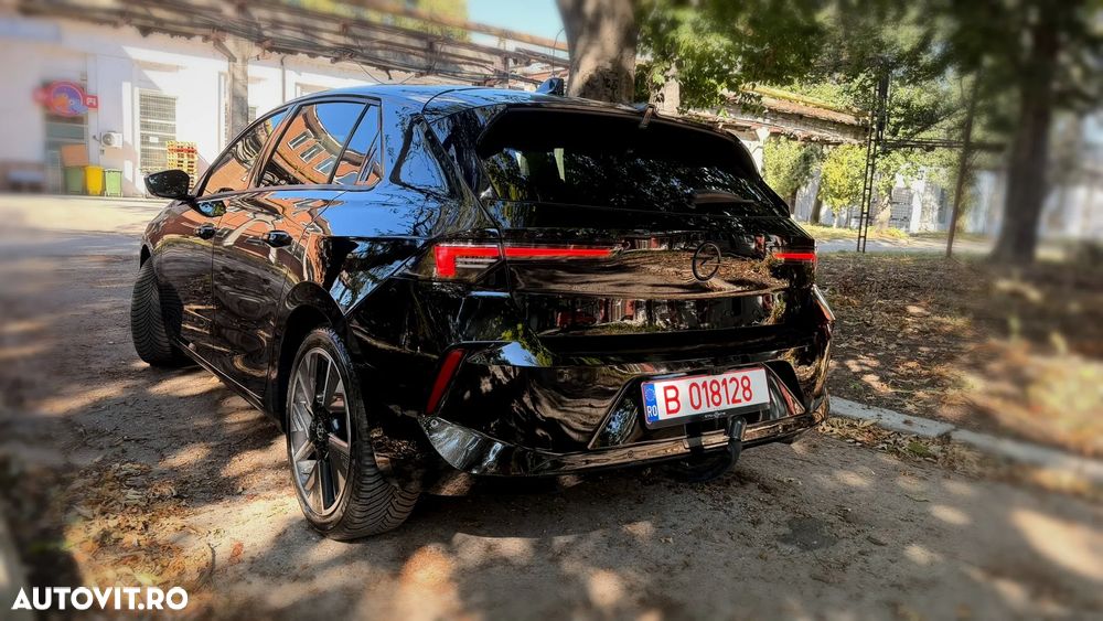 Opel Astra GS - 3