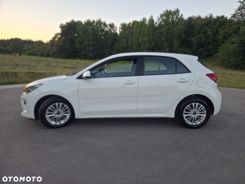 Kia Rio 1.2 Edition 7 - 10