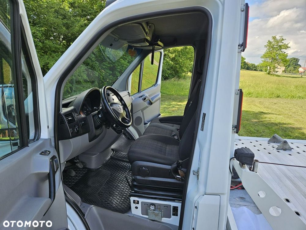 Mercedes-Benz Sprinter - 9