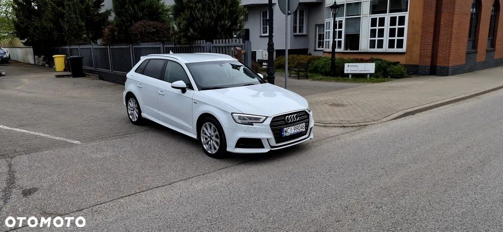 Audi A3 Sportback 2.0 TDI (clean diesel) S tronic S line Sportpaket - 2