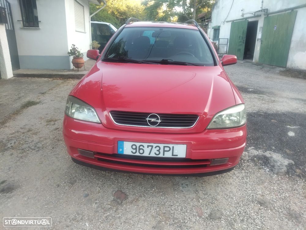 Opel Astra Caravan 1.4i 16V — fotografia 4
