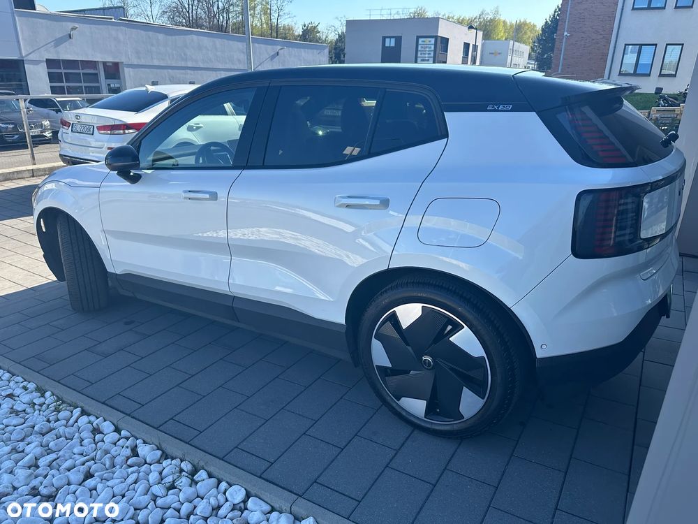 Volvo EX30 69kWh Twin Motor Ultra - 10