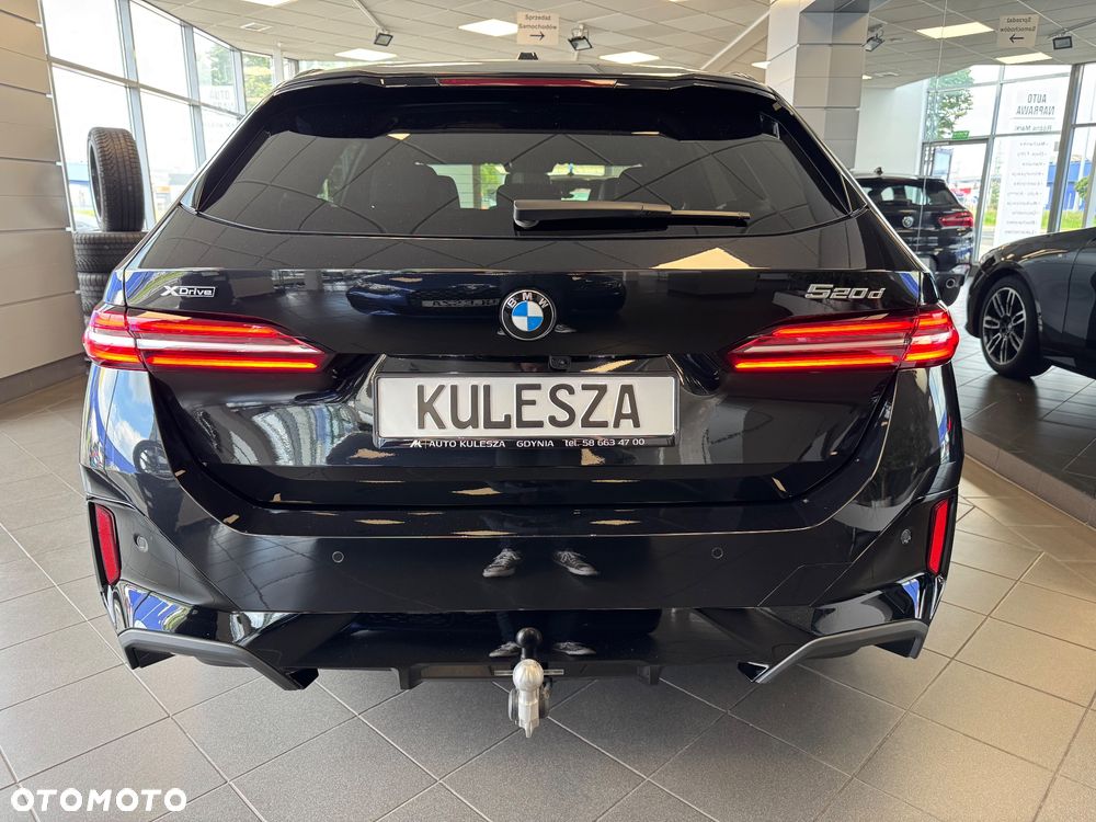 BMW Seria 5 520d xDrive - 5
