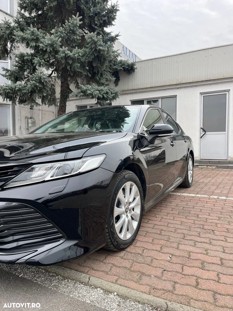 Toyota Camry ver-2-5-hybrid-business - 3