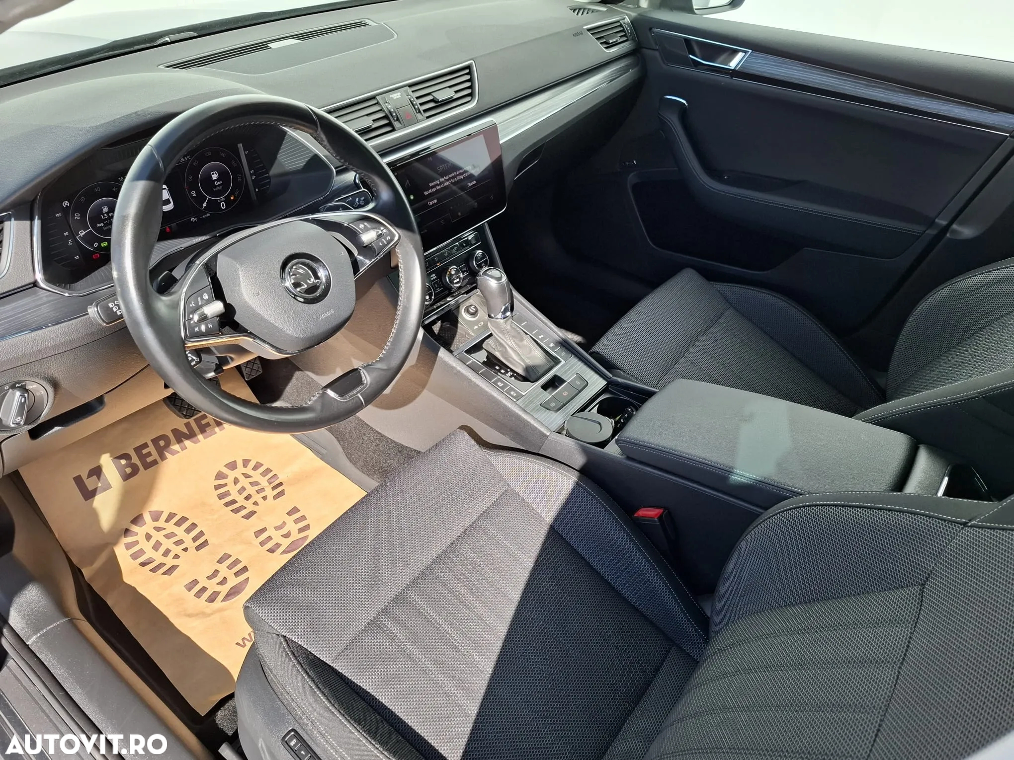 Skoda Superb 2.0 TDI DSG Style - 6