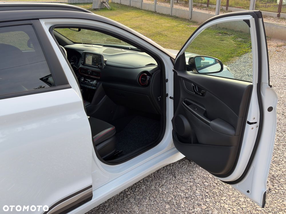Hyundai Kona 1.6 T-GDI DCT Unique+ - 38