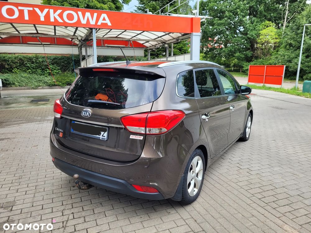 Kia Carens 2013 photo 3