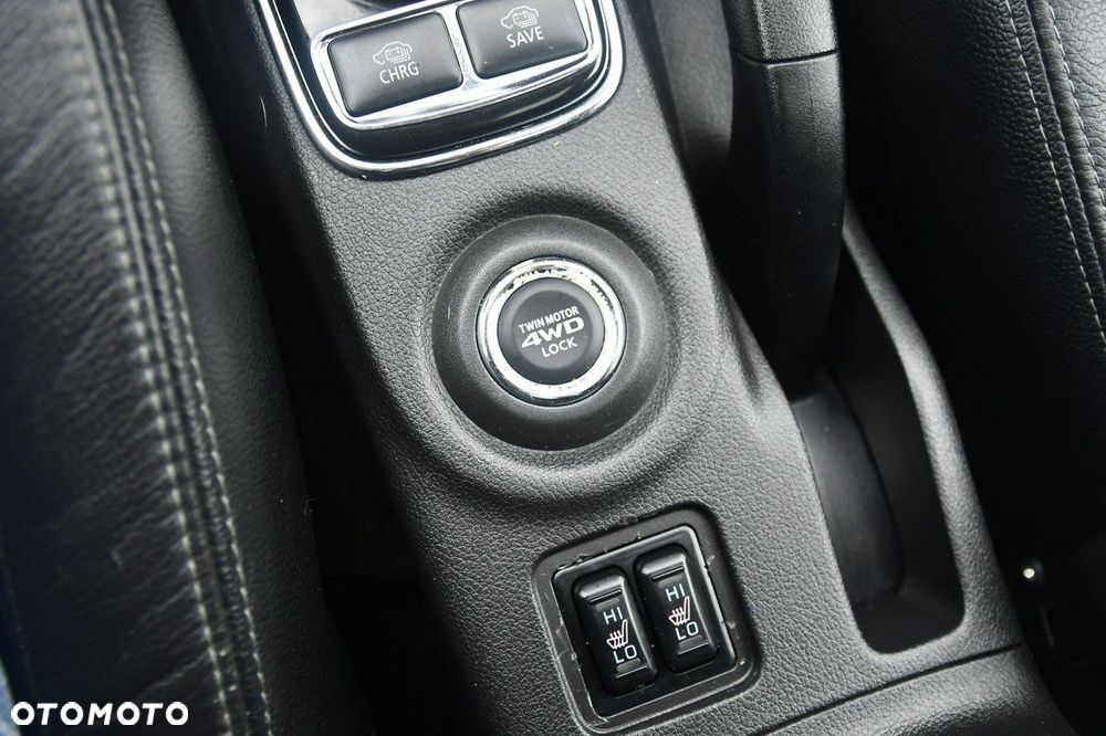 Mitsubishi Outlander - 33