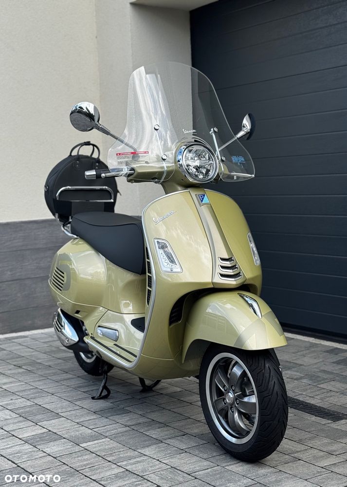 Piaggio Vespa - 1