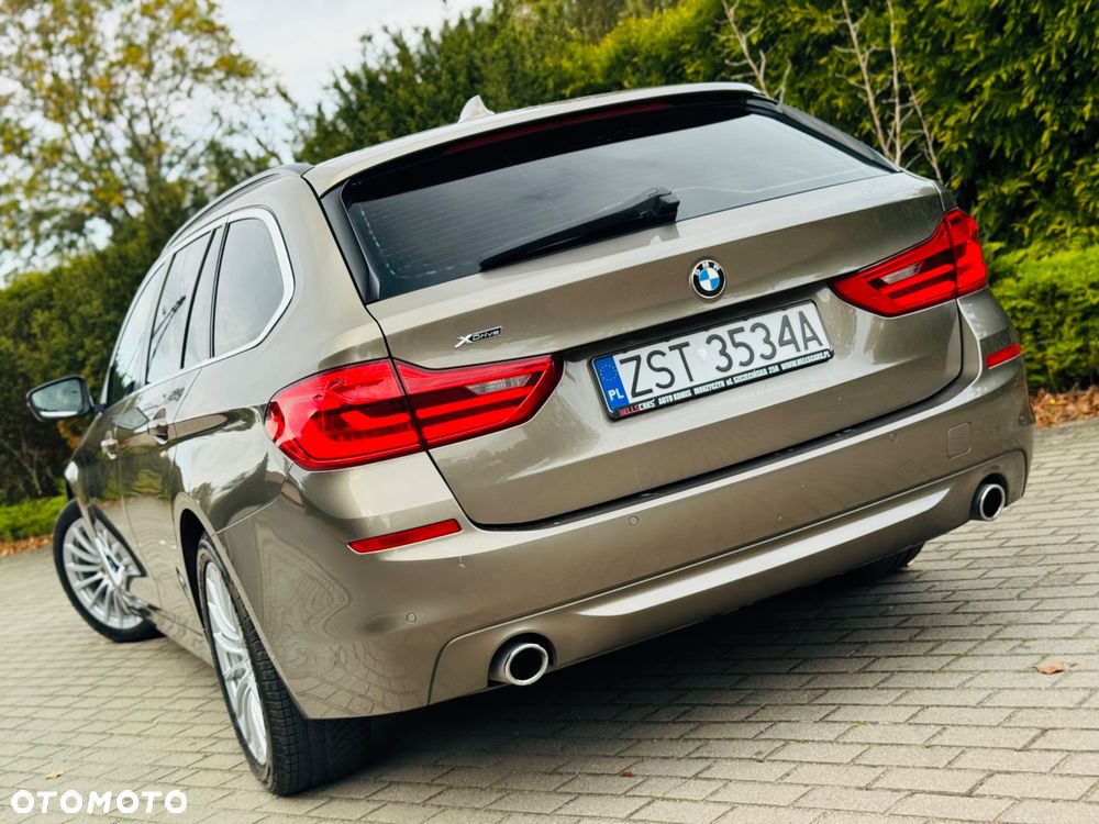 BMW Seria 5 520d xDrive Touring - 33