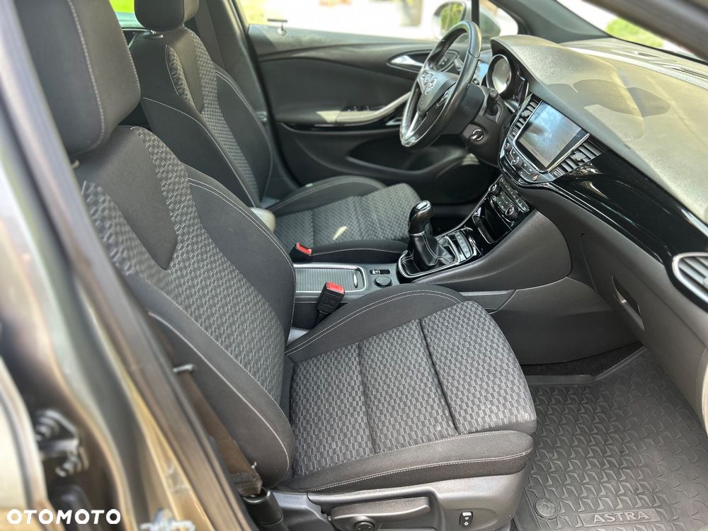 Opel Astra 1.6 CDTI Dynamic S&S - 29