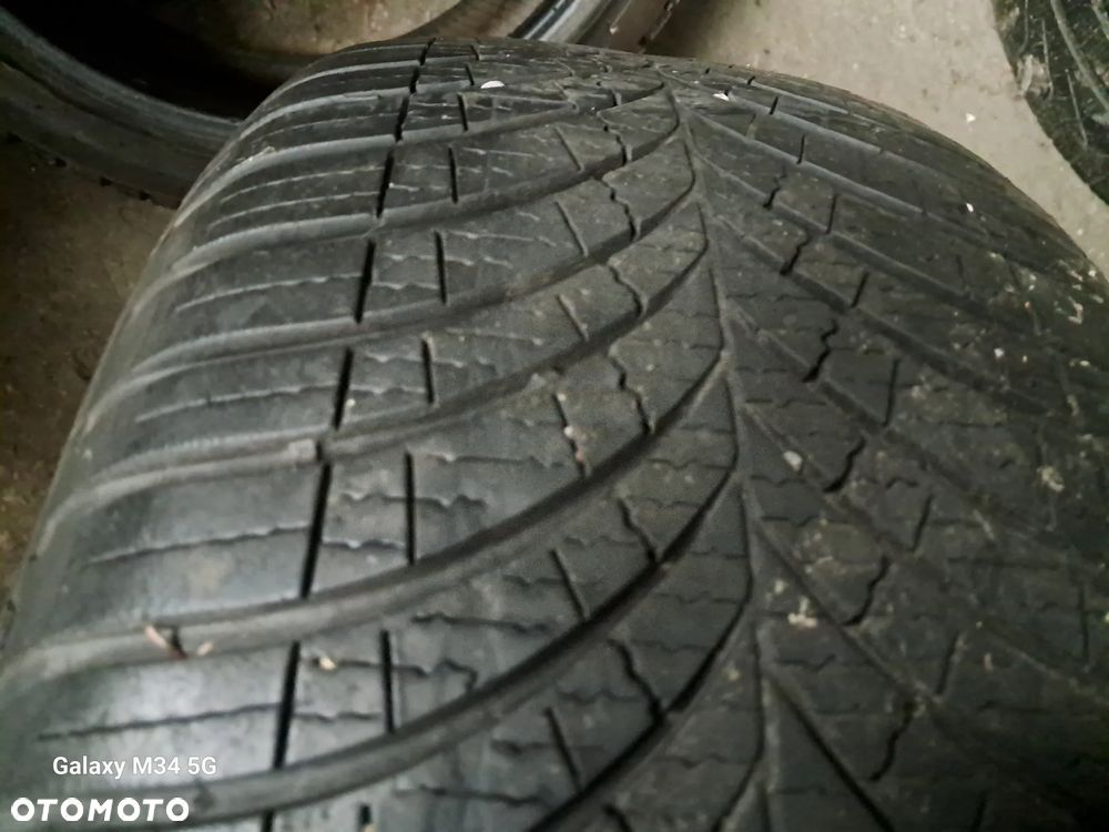 Opona całoroczna 225/50r17 Goodyear Vector GE-3 - 2