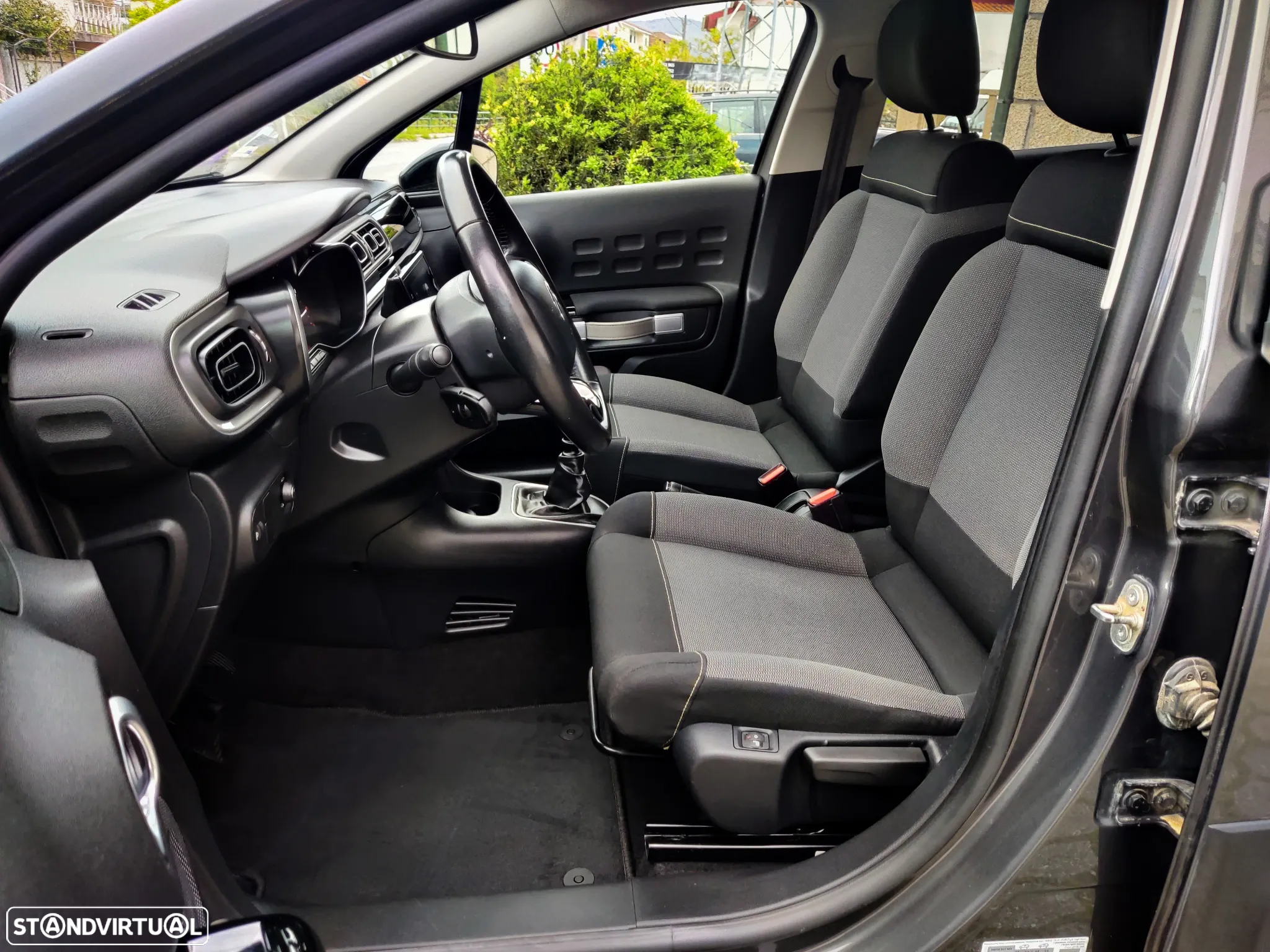 Citroën C3 Pure Tech 110 S&S PLUS - 10