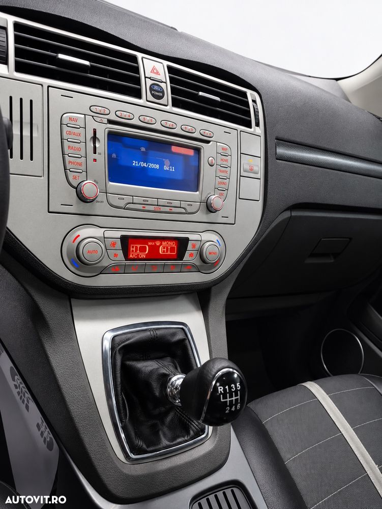 Ford Kuga - 9