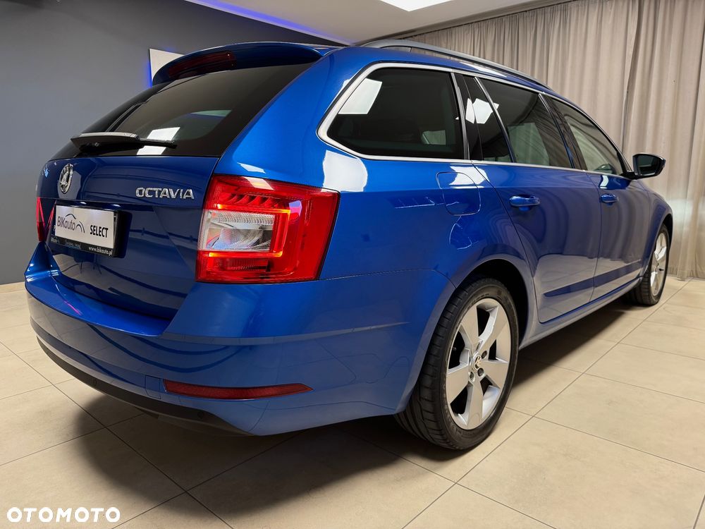 Skoda Octavia 2.0 TDI Style DSG - 3