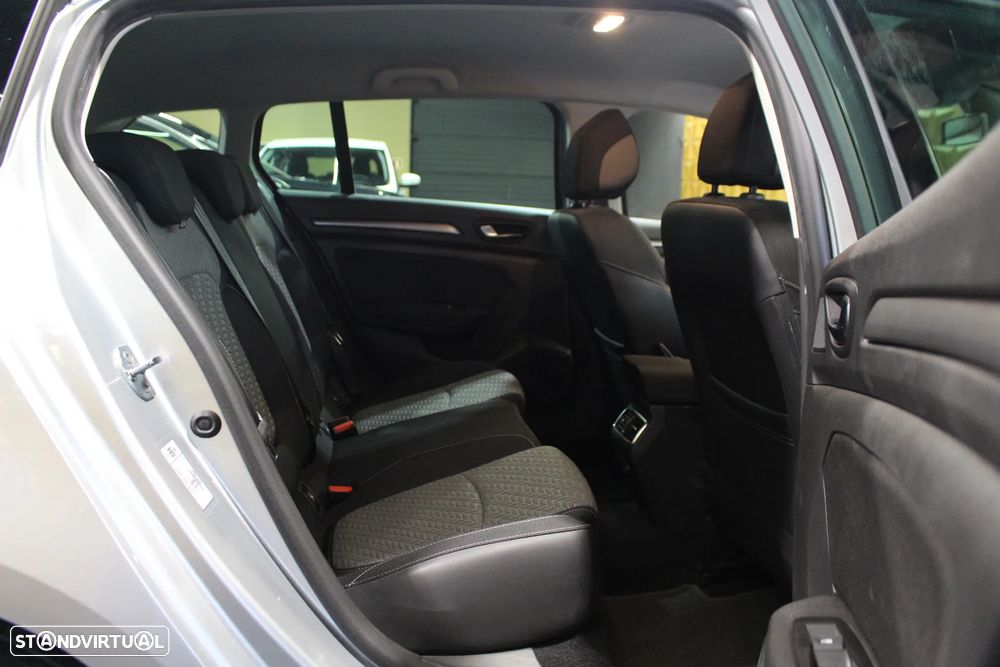 Renault Mégane Sport Tourer BLUE dCi 115 LIMITED - 16